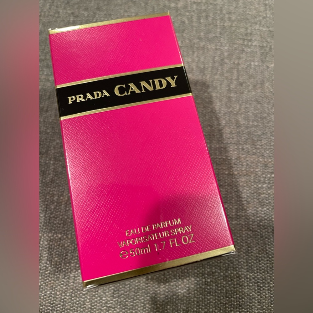 Prada Candy Eau de Parfum 1.7 oz/ 50 ml
